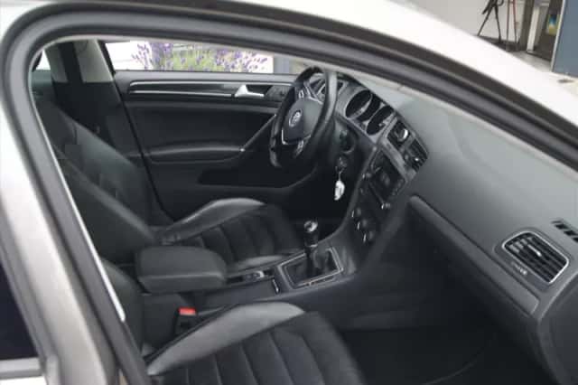 Volkswagen Golf (2013) thumbnail 6