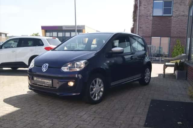 Volkswagen Up! (2016) thumbnail 3