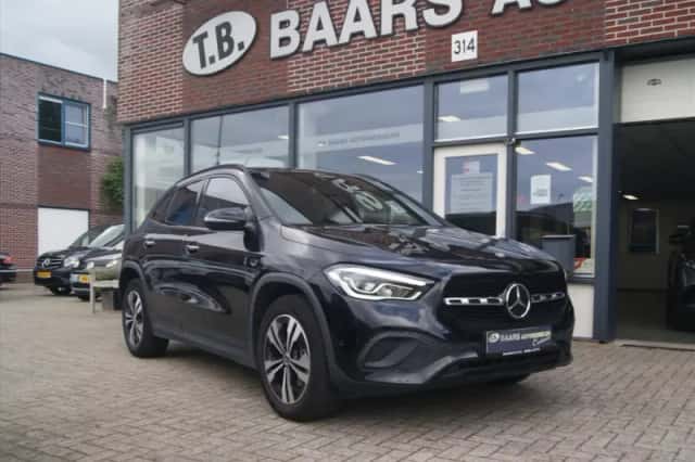 Mercedes-Benz GLA-Klasse (2020) thumbnail 1