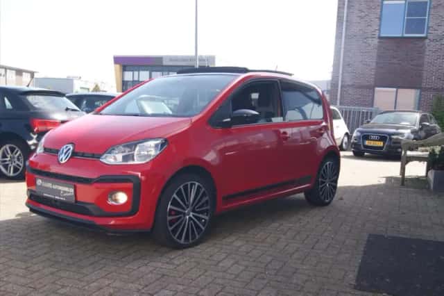 Volkswagen Up! (2016) thumbnail 1
