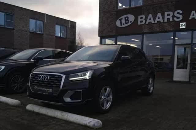 Audi Q2 (2017) thumbnail 2