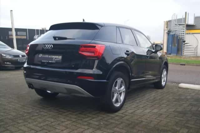 Audi Q2 (2017) thumbnail 3