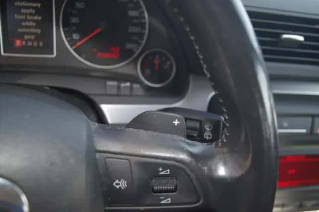 Audi A4 (2006) thumbnail 5