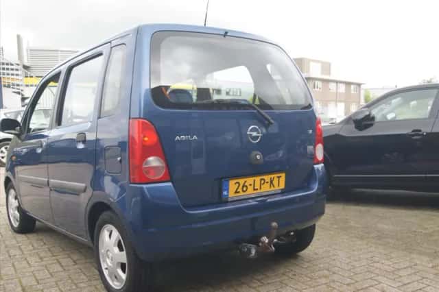 Opel Agila (2003) thumbnail 4
