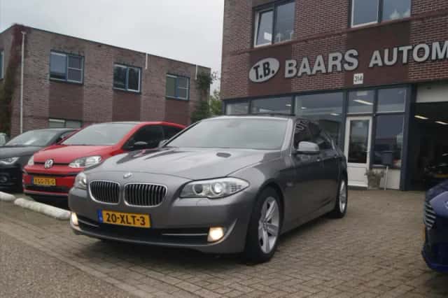 BMW 5-Serie (2012) thumbnail 1