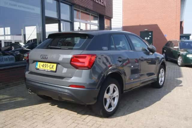 Audi Q2 (2017) thumbnail 4