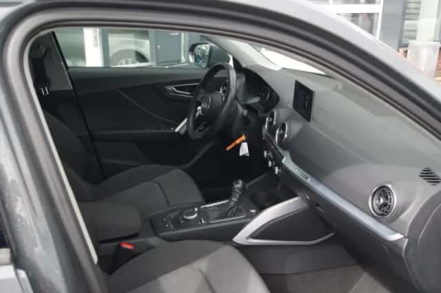 Audi Q2 (2017) thumbnail 6