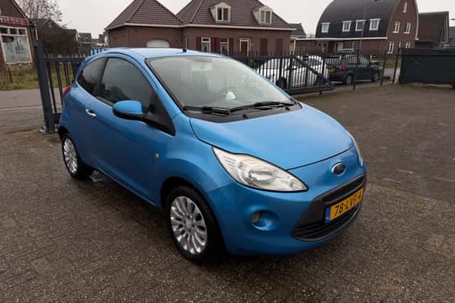 Ford Ka (2010) thumbnail 4