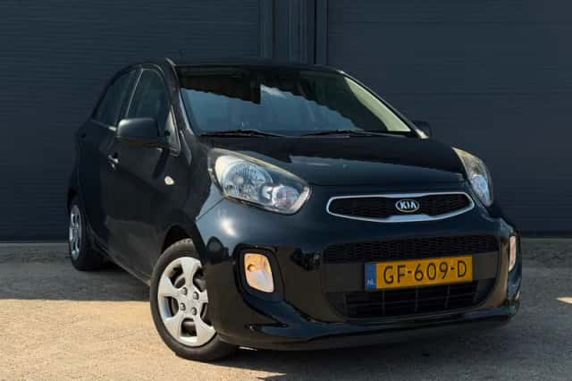 Kia Picanto (2015) thumbnail 1