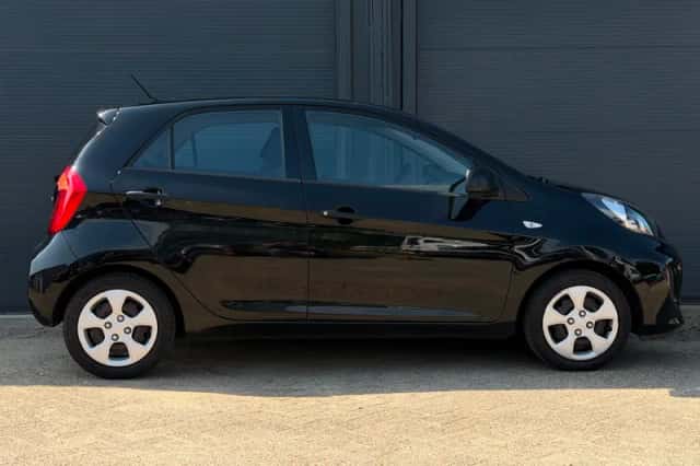 Kia Picanto (2015) thumbnail 4