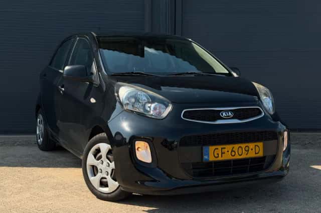 Kia Picanto (2015) thumbnail 5