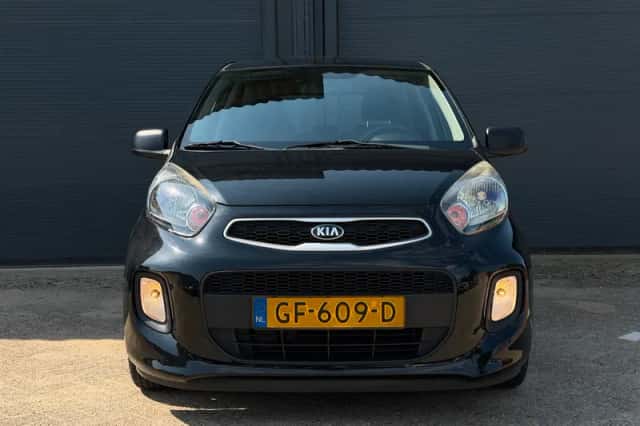 Kia Picanto (2015) thumbnail 6