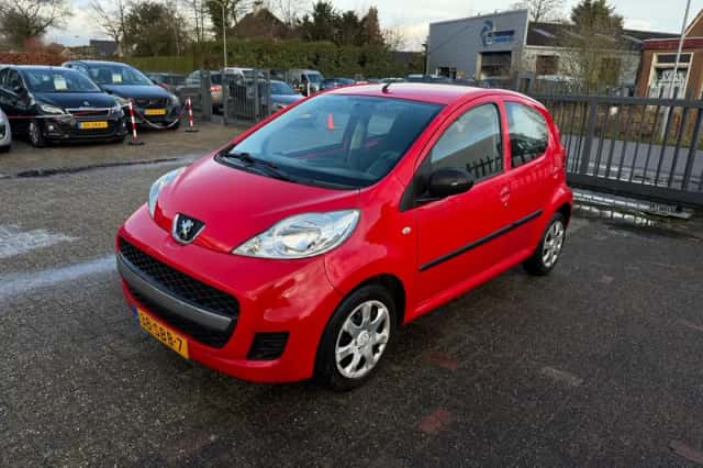 Peugeot 107 (2011) thumbnail 1