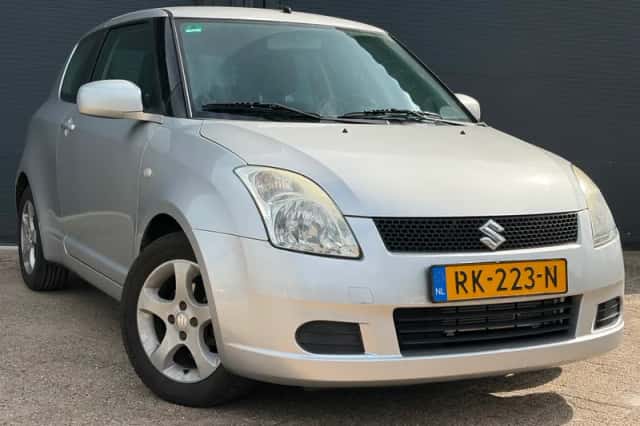 Suzuki Swift (2006) thumbnail 1