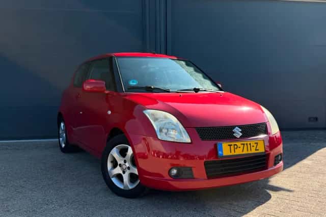 Suzuki Swift (2005) thumbnail 1
