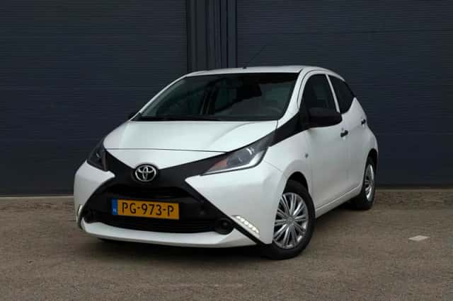 Toyota Aygo (2017) thumbnail 6