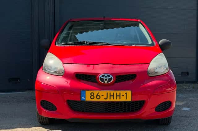 Toyota Aygo (2009) thumbnail 6