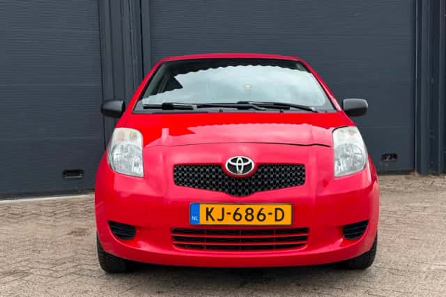 Toyota Yaris (2008) thumbnail 6