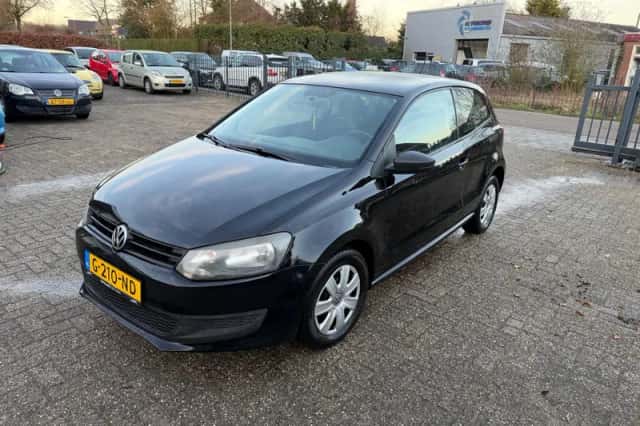 Volkswagen Polo (2012) thumbnail 1