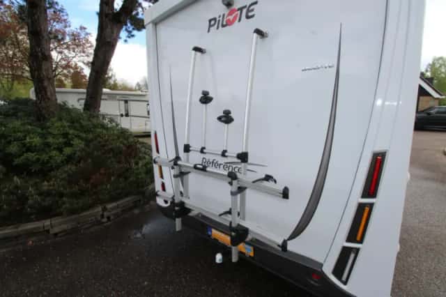 Pilote G (2014) thumbnail 3