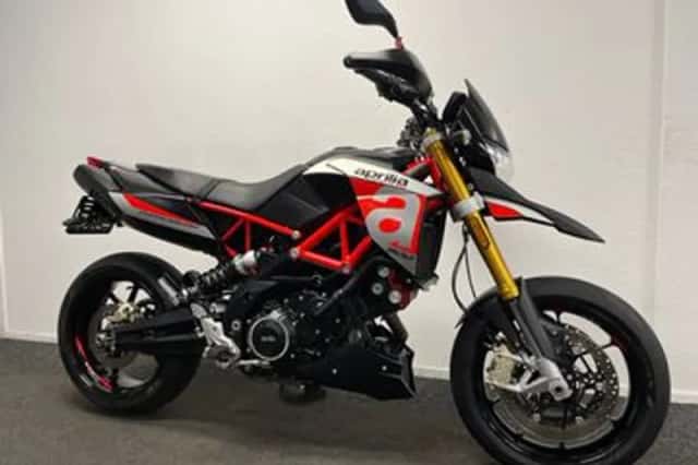 APRILIA DORSODURO (2020) thumbnail 2