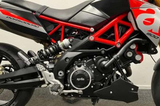 APRILIA DORSODURO (2020) thumbnail 5