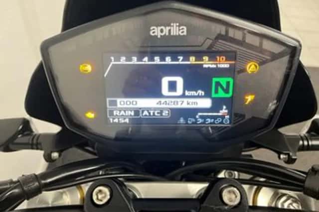 APRILIA DORSODURO (2018) thumbnail 2