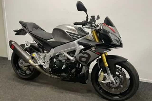APRILIA TUONO (2016) thumbnail 4