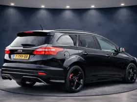 Ford Focus (2015) thumbnail 3