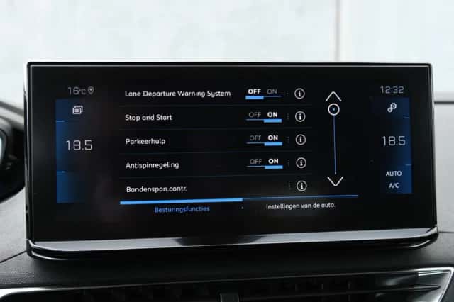 Peugeot 5008 (2021) thumbnail 34