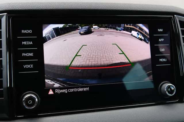 Škoda Karoq (2021) thumbnail 5