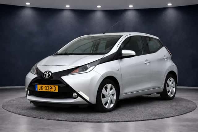 Toyota Aygo (2016) thumbnail 1