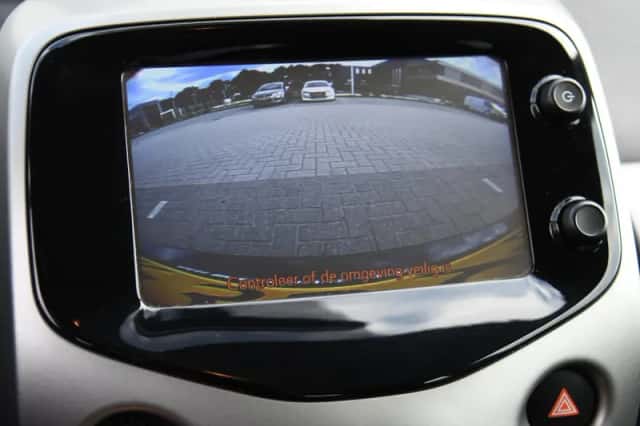 Toyota Aygo (2016) thumbnail 4