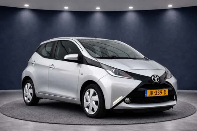 Toyota Aygo (2016) thumbnail 5