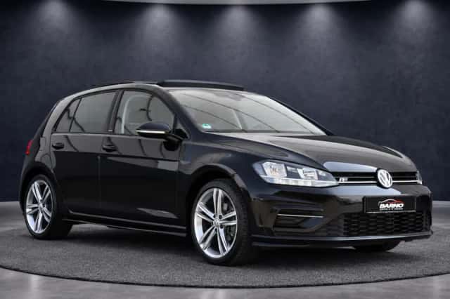 Volkswagen Golf (2018) thumbnail 5