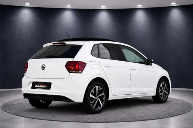 Volkswagen Polo (2018) thumbnail 2