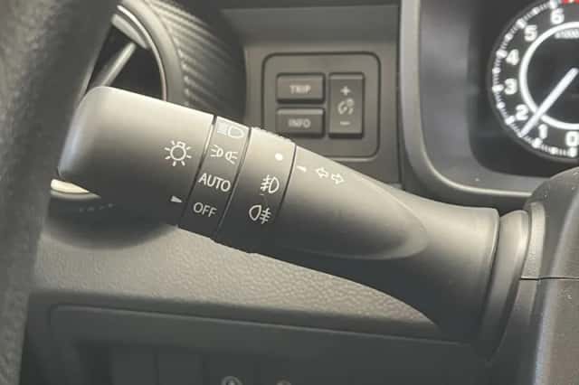 Suzuki Ignis (2024) thumbnail 21