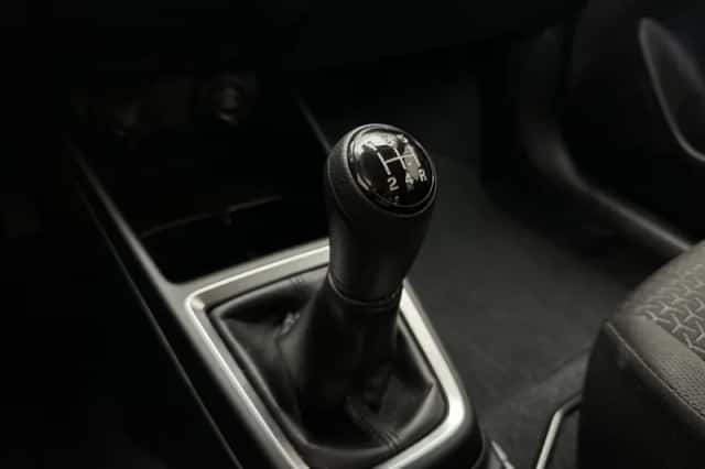Suzuki Swift (2023) thumbnail 17