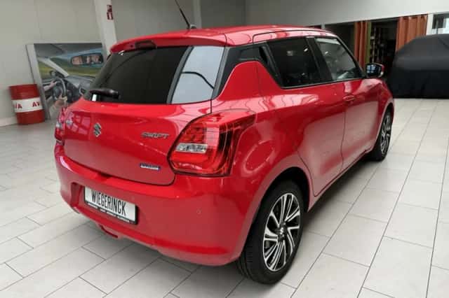 Suzuki Swift (2023) thumbnail 3