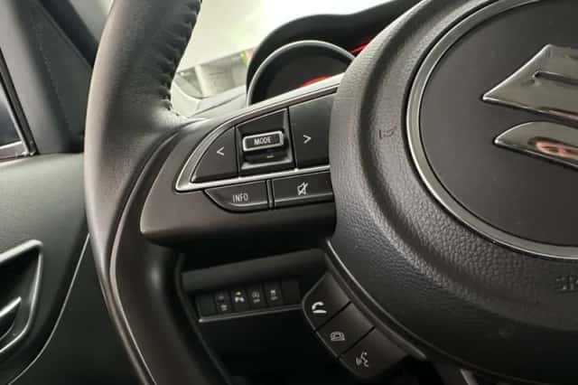 Suzuki Swift (2023) thumbnail 23