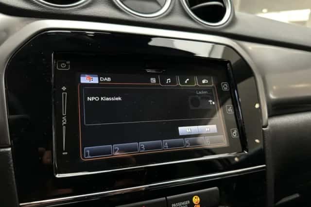 Suzuki Vitara (2023) thumbnail 13