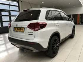 Suzuki Vitara (2023) thumbnail 3