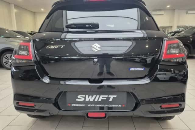 Suzuki Swift (2025) thumbnail 16
