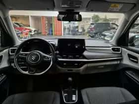 Suzuki Swift (2025) thumbnail 22
