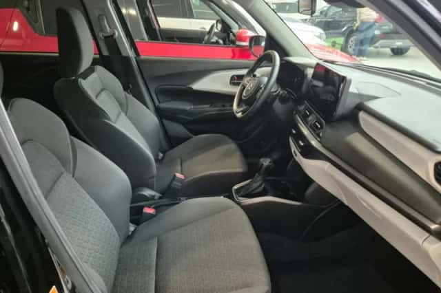 Suzuki Swift (2025) thumbnail 27