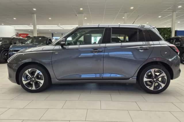 Suzuki Swift (2025) thumbnail 7