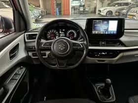 Suzuki Swift (2025) thumbnail 2