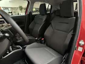 Suzuki Swift (2025) thumbnail 4