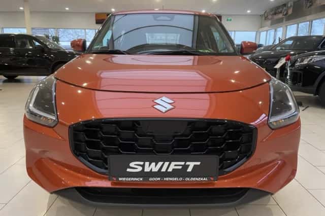 Suzuki Swift (2025) thumbnail 6