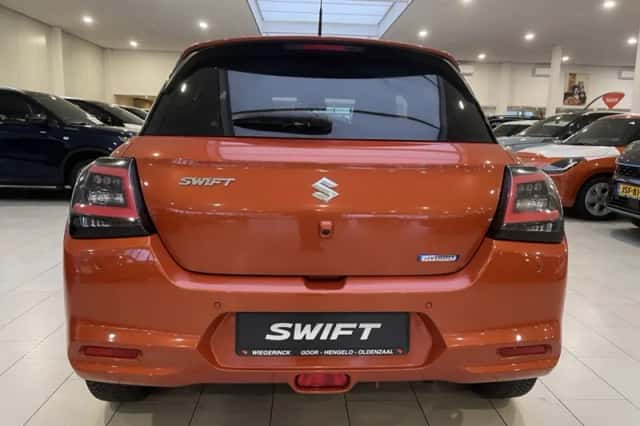 Suzuki Swift (2025) thumbnail 10